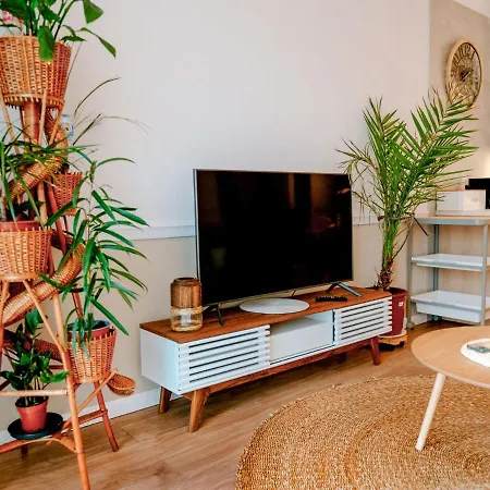 Apartment Beautiful Very Close To The Beach,